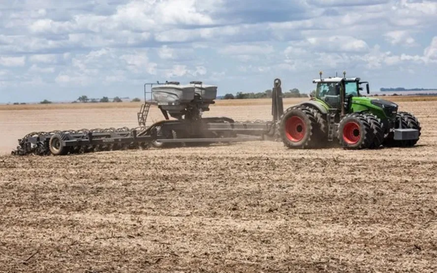 Calor em excesso deve prejudicar umidade do solo em áreas de soja — Foto: Globo Rural