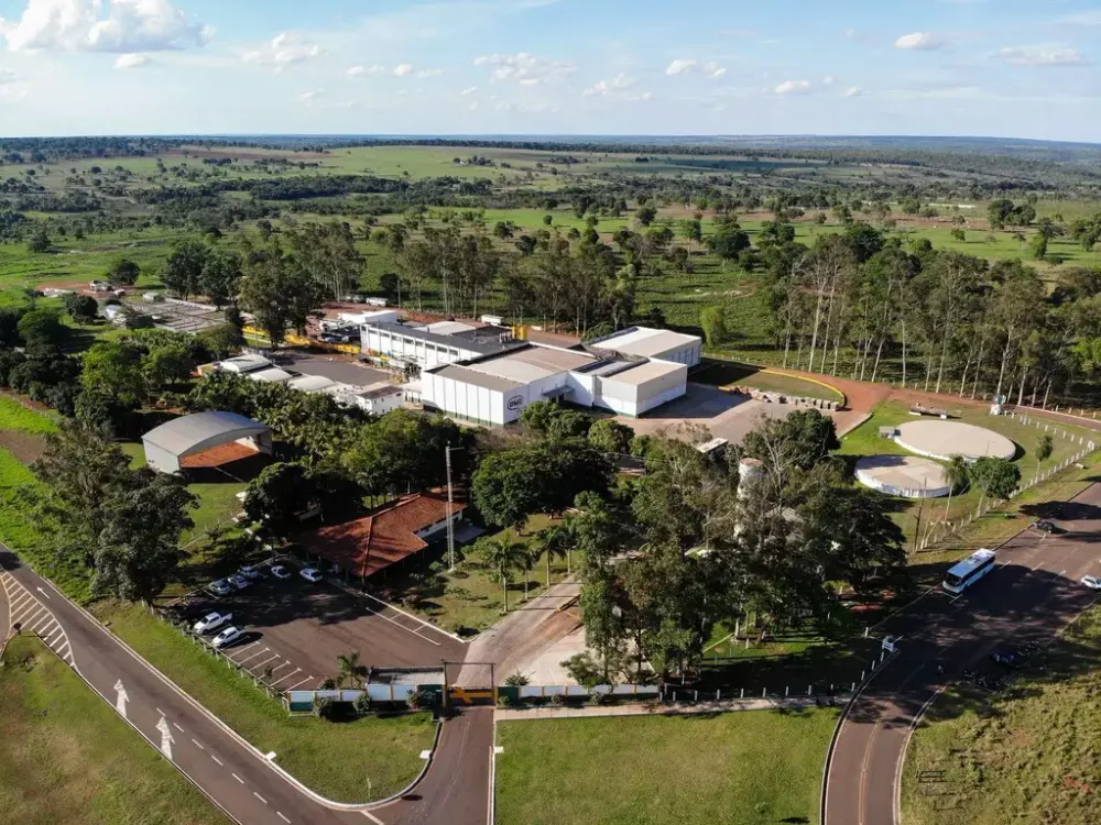 Frigorífico BMG Foods, em Nioaque, visto de cima (Foto: Nioaque News)