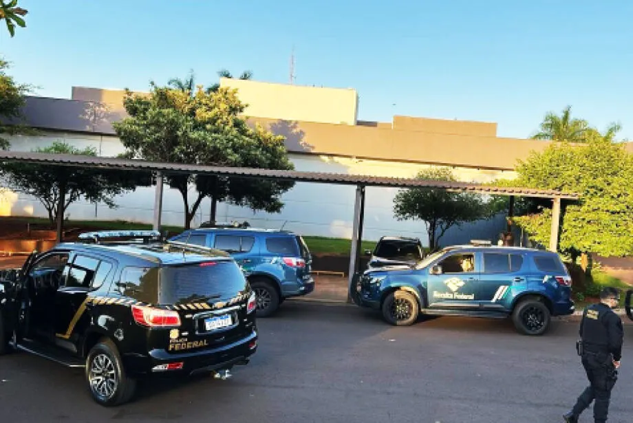 Cigarreiros tinham frota de carros e faturaram R$ 600 milhões em 6 anos - Foto: Divulgação / PF