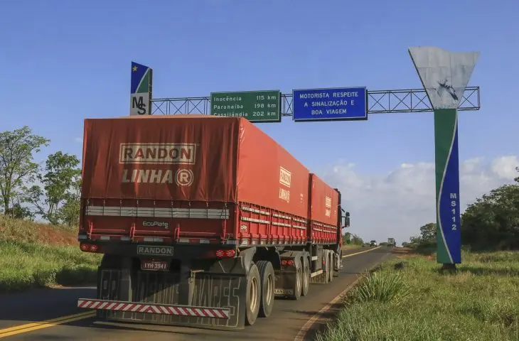 Rodovia MS-112, na região do bolsão. (Foto: Edemir Rodrigues, Governo de MS).