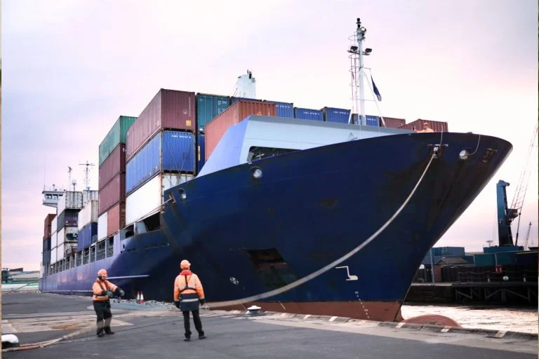 Falta de navios nos portos atrapalha fluxo global de commdodities/MontyRakusen_Gettyimages